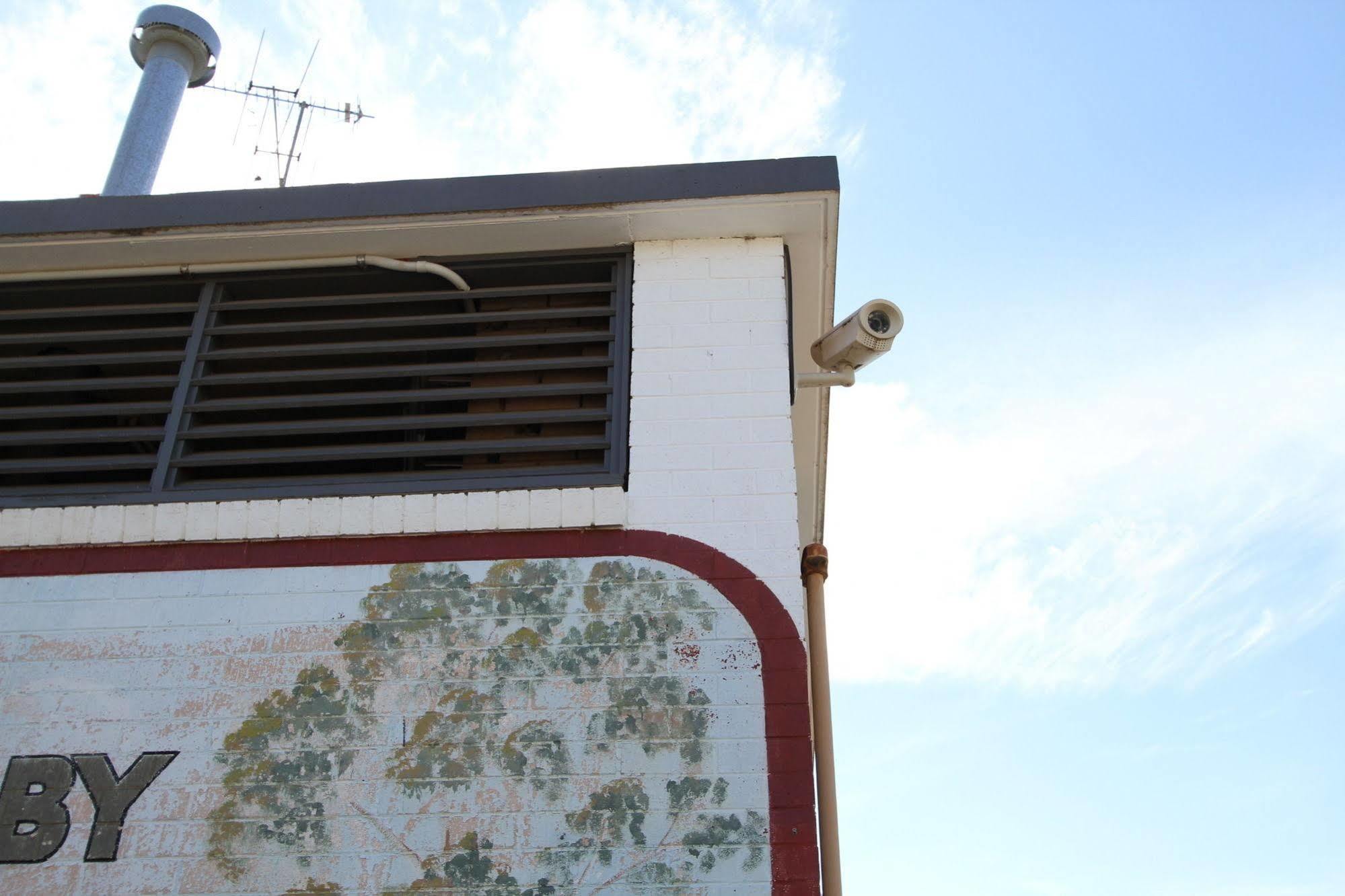 Queanbeyan Motel Exterior photo